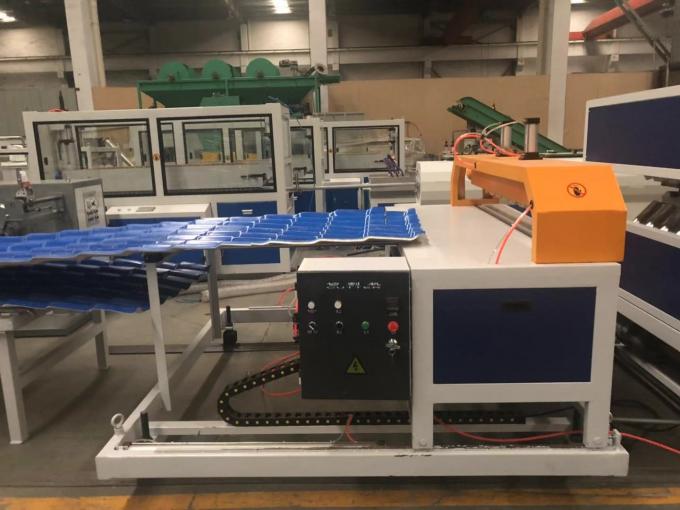 alimentación cuantitativa de 1100m m ASA Plastic Profile Production Line 1