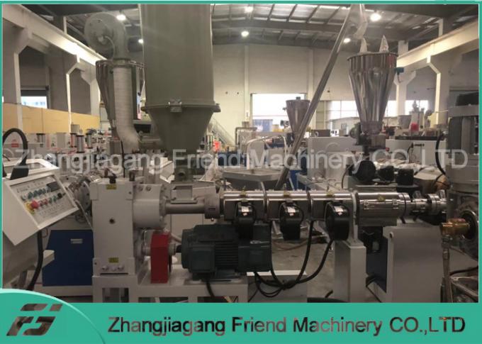 Resistencia de carga del PVC ASA Tile Production Line High de la protuberancia 930m m del Co 1