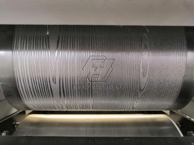 El PE pulveriza la cadena de producción de la protuberancia del perfil de WPC tornillo gemelo cónico 5