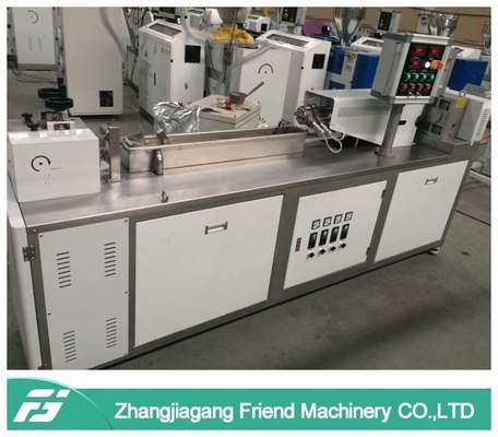 Un buen precio. Tipo máquina de reciclaje plástica del laboratorio de la nodulizadora del PVC del control del PLC de 2kg en línea