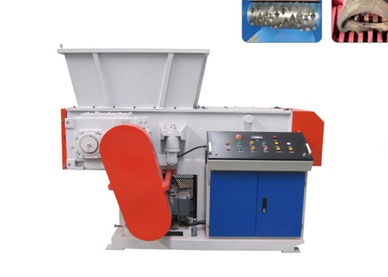Un buen precio. Máquina plástica de la trituradora de la sola trituradora profesional del eje con el CE/SGS/certificado ULTRAVIOLETA en línea