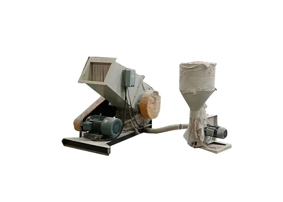 Un buen precio. 300-800kg/máquina plástica de la trituradora de la capacidad grande de H para la manguera de Rod del perfil del tubo del PVC de los PP PE en línea