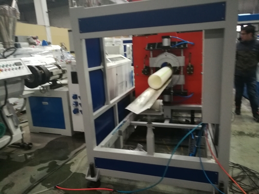 Un buen precio. Sola línea de la protuberancia del tubo del plástico 110m m PE del tornillo en línea
