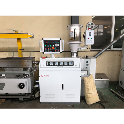 Un buen precio. Escoja - atornille la máquina del filamento de la impresora de 15kw 3D en línea