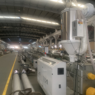 Un buen precio. cadena de producción del tubo del PE de 100m m PP control del Plc de la pantalla táctil en línea
