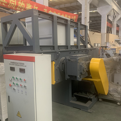 Un buen precio. control de reciclaje plástico del PLC de la trituradora de la trituradora del eje del doble 2000kg/H en línea