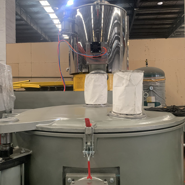 máquina plástica inoxidable del mezclador del PESO de 6m m con el sistema natural del vacío del extractor 3