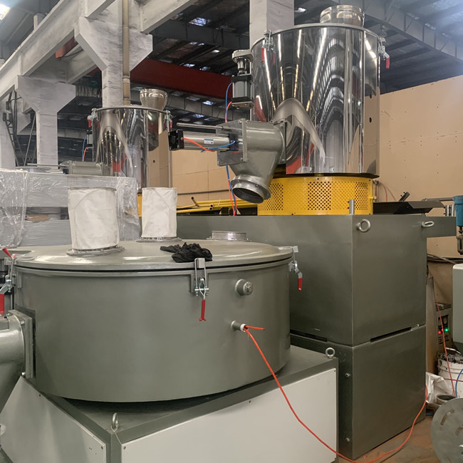 máquina plástica inoxidable del mezclador del PESO de 6m m con el sistema natural del vacío del extractor 1