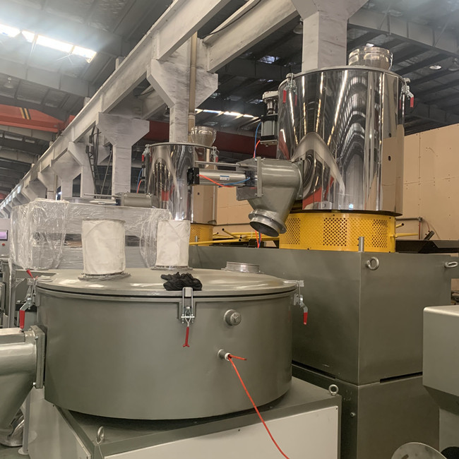 máquina plástica inoxidable del mezclador del PESO de 6m m con el sistema natural del vacío del extractor 0