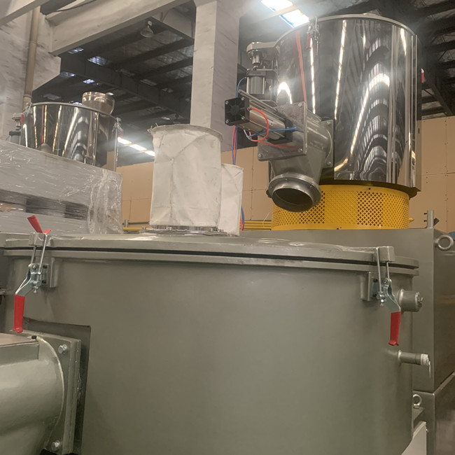 Calefacción que refresca capacidad vertical de la máquina 200kg/h del mezclador del PVC 4
