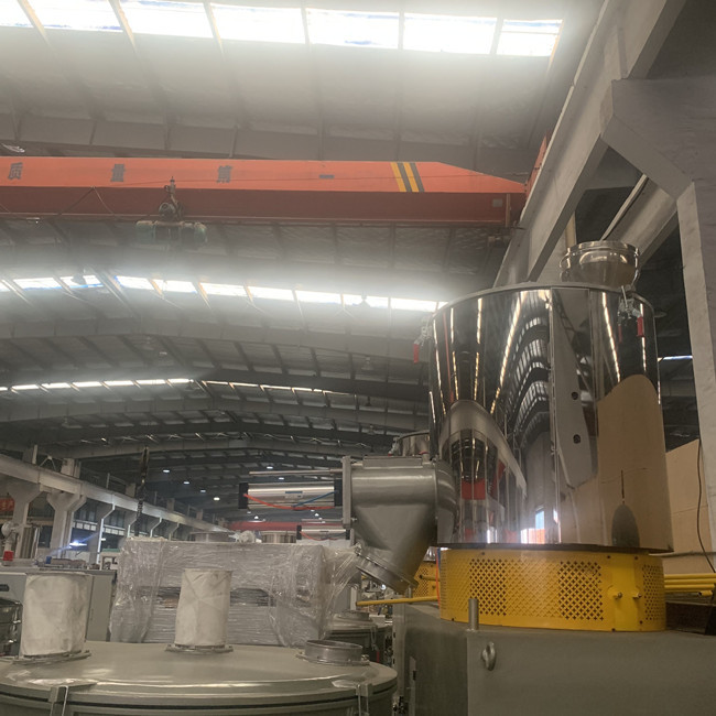 Calefacción que refresca capacidad vertical de la máquina 200kg/h del mezclador del PVC 2