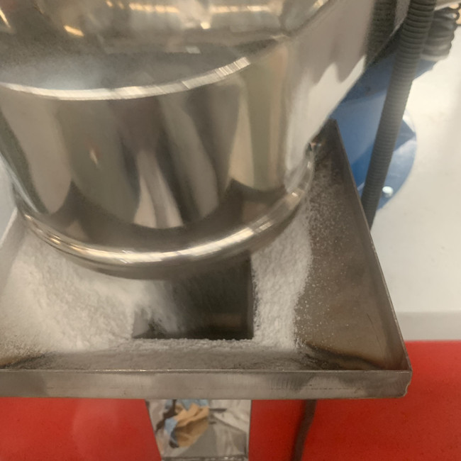 máquina del pulverizador del pedazo del Pvc 300kg/H sin salida del polvo 3