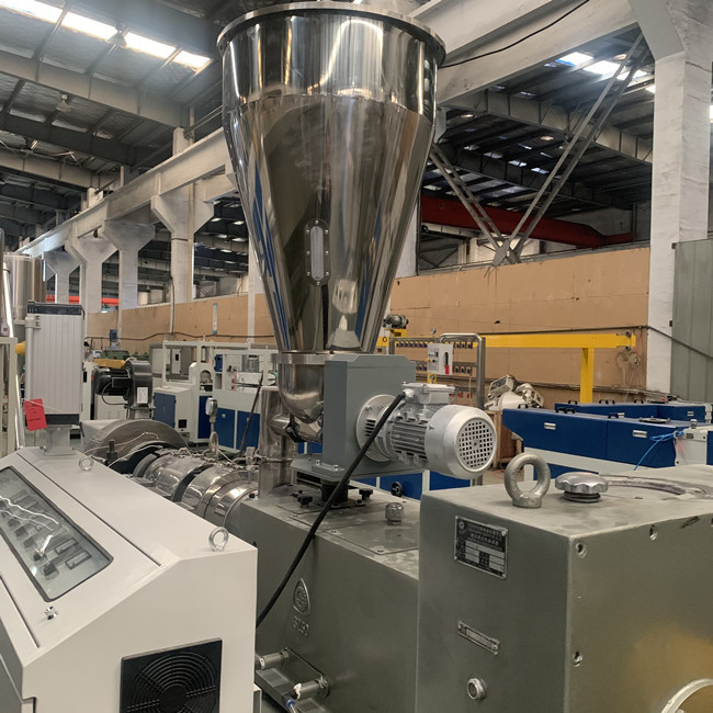 Diámetro acanalado de un sólo recinto de la máquina 800m m del tubo del Ldpe 1
