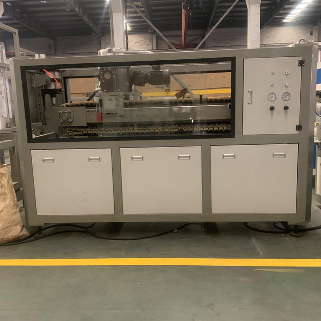 Tornillo del doble de la producción del perfil de la puerta de la ventana del PVC UPVC WPC 5