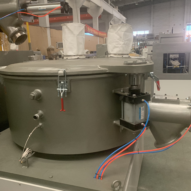 300/600 calefacción y máquina plástica de acero caliente de mezcla fría del mezclador de la resina del PVC 3