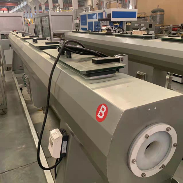 máquina plástica Eco sostenible del tubo del LDPE de 110m m amistoso 2