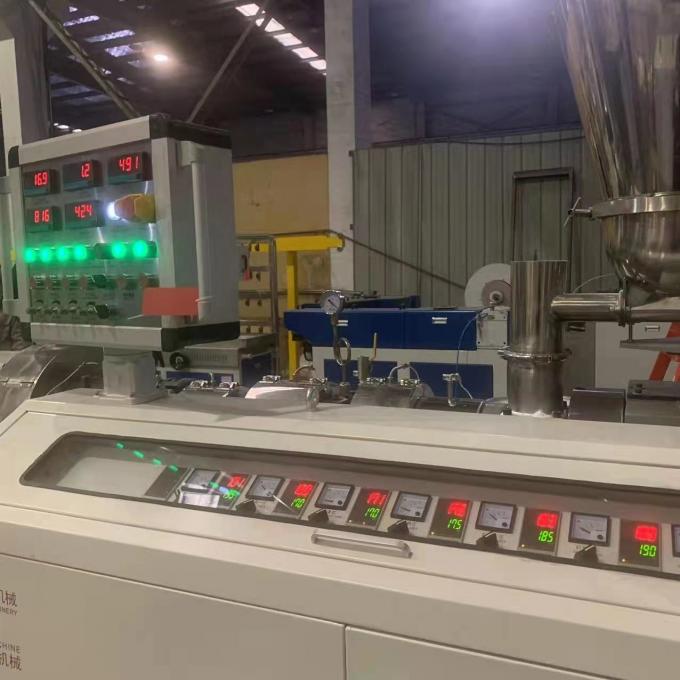 PVC suave 500kg que recicla la máquina caliente de granulación de la nodulizadora que corta 3