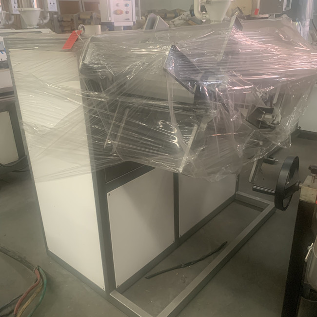 tubo de la irrigación por goteo de 2000m m máquina plástica del tubo del HDPE de 3 capas 4