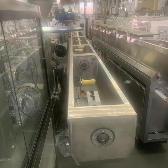 tubo de la irrigación por goteo de 2000m m máquina plástica del tubo del HDPE de 3 capas 2