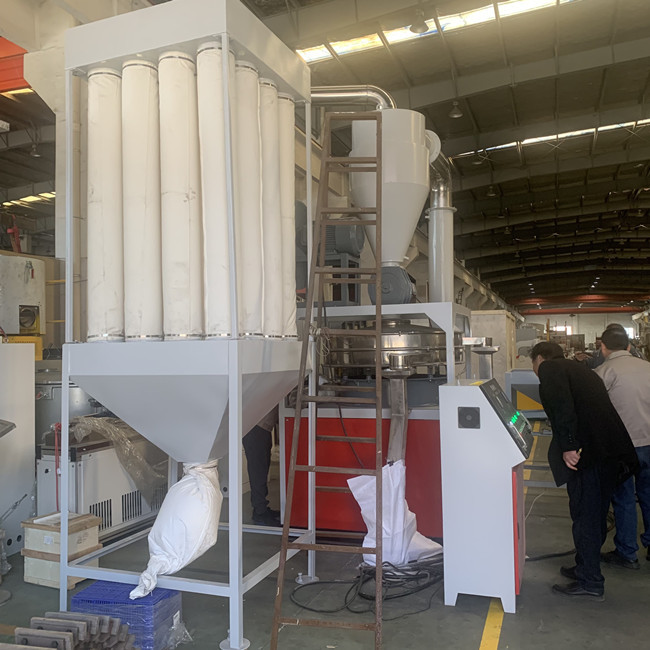 Producción industrial de la máquina 300kg/H del pulverizador del PVC PE de los PP alta 4