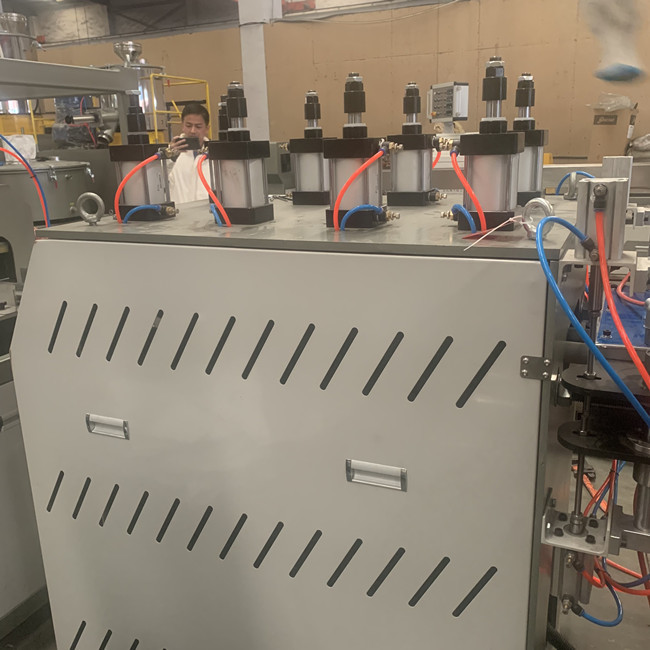 Alta cristalinidad POM Profile Extrusion Line termoplástico 5kg/H 3